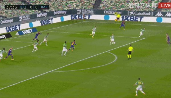 1612735263901054709.gif